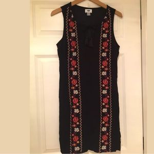 Old Navy cross stitch flowers dress. Size M